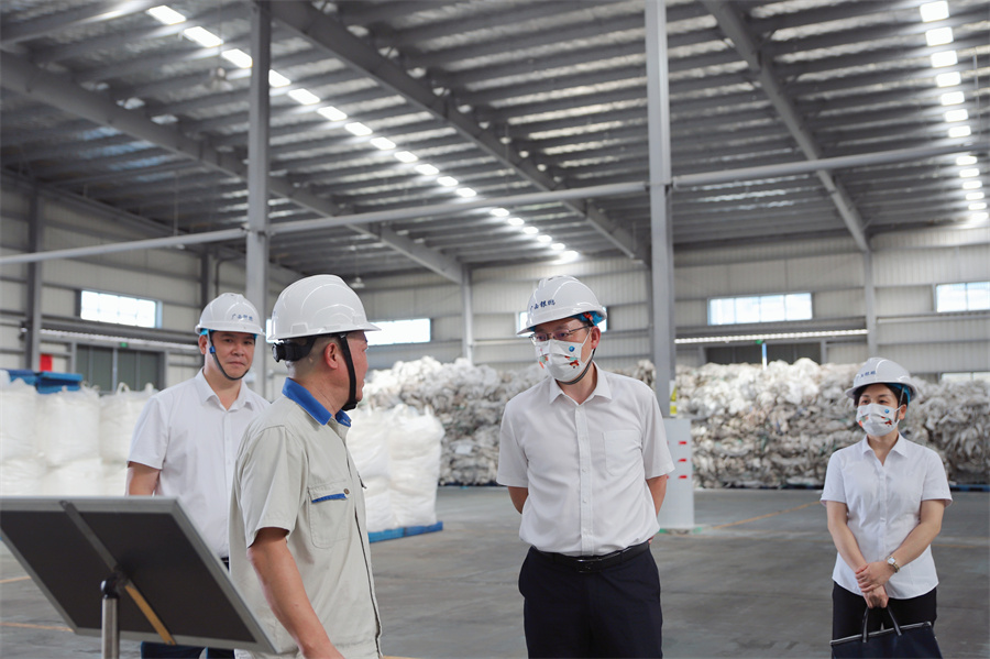 邱潮涌“四不兩直”赴鹽業(yè)集團(tuán)欽州、南寧片區(qū)企業(yè)開(kāi)展國(guó)慶節(jié)前安全檢查